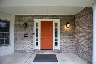 9846 Catalpa Woods Ct, Blue Ash, OH 45242 - Photo 7