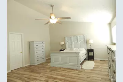 5917 Pepperridge Court, Hamilton Township, OH 45039 - Photo 11