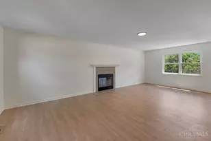 6063 Glennsbury Ct, West Chester, OH 45069 - Photo 5
