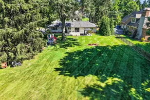 7995 Remington Rd, Indian Hill, OH 45242 - Photo 9