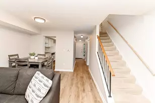 9964 Timbers Dr, Blue Ash, OH 45242 - Photo 13
