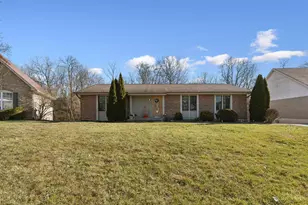 10228 Springbeauty Ln, Springfield Township, OH 45231 - Photo 3