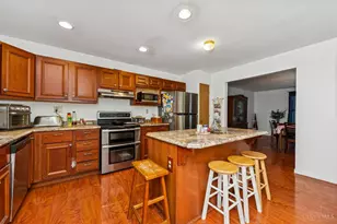 10228 Springbeauty Ln, Springfield Township, OH 45231 - Photo 7