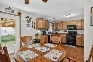 703 Riverbirch Rd, Washington Court Hous, OH 43160 - Photo 1