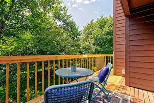 57 Evergreen Cir, Wyoming, OH 45215 - Photo 9