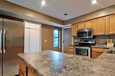 57 Evergreen Circle, Wyoming, OH 45215 - Photo 3