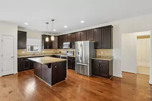3390 Wasson Rd, Cincinnati, OH 45209 - Photo 17