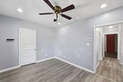 3329 Hackberry Street, Cincinnati, OH 45207 - Photo 27