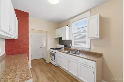 3329 Hackberry Street, Cincinnati, OH 45207 - Photo 3