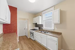 3329 Hackberry St, Cincinnati, OH 45207 - Photo 3