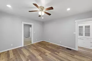 3329 Hackberry St, Cincinnati, OH 45207 - Photo 13