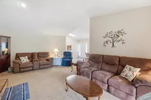 5220 Eaglesnest Dr, Green Township, OH 45248 - Photo 11