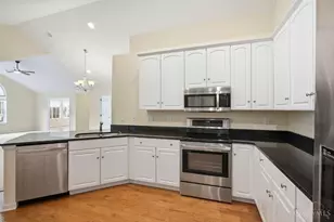 1171 Lahinch Ln, Union Township, OH 45102 - Photo 15