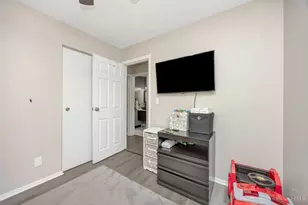 7359 Estate Ct, Springfield Township, OH 45224 - Photo 11