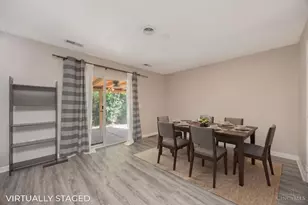 7359 Estate Ct, Springfield Township, OH 45224 - Photo 5