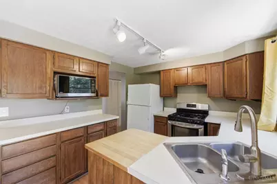 487 Brunswick Drive, Forest Park, OH 45240 - Photo 13