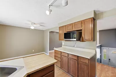 487 Brunswick Drive, Forest Park, OH 45240 - Photo 11