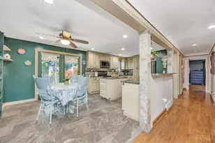 451 Beech Tree Ln, Union Township, OH 45244 - Photo 9