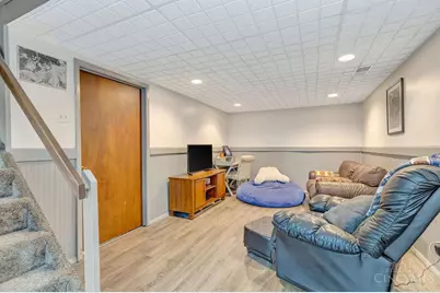 7300 Pickway Drive, Miami Township, OH 45233 - Photo 29