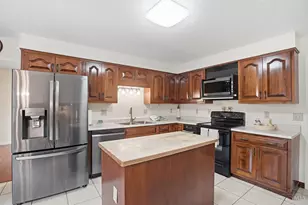 137 Palm Springs Dr, Fairfield, OH 45014 - Photo 9