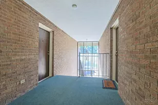 1544 W Galbraith Rd, Cincinnati, OH 45231 - Photo 3