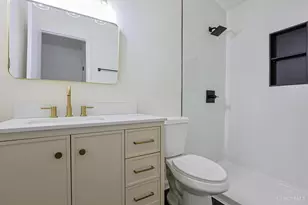 1544 W Galbraith Rd, Cincinnati, OH 45231 - Photo 17