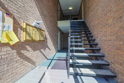 1544 W Galbraith Road #106, Cincinnati, OH 45231 - Photo 3