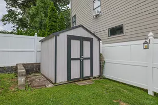 3557 Grandin Rd, Cincinnati, OH 45226 - Photo 33