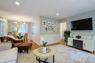 3557 Grandin Road, Cincinnati, OH 45226 - Photo 7
