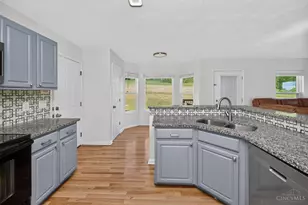 11909 Winston Cir, Forest Park, OH 45240 - Photo 15