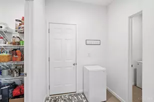 5506 Rock Creek Ln, Middletown, OH 45005 - Photo 21