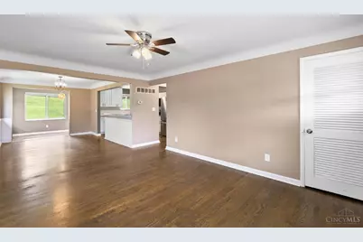 3176 Dickinson Avenue, Green Township, OH 45211 - Photo 9