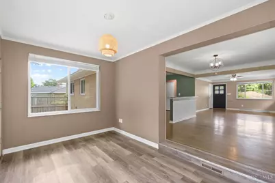 3176 Dickinson Avenue, Green Township, OH 45211 - Photo 23