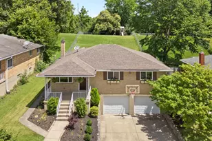 3176 Dickinson Ave, Green Township, OH 45211 - Photo 3