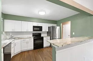 3176 Dickinson Ave, Green Township, OH 45211 - Photo 11