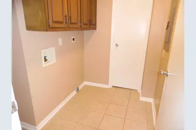 1613 Kenway Place, Middletown, OH 45044 - Photo 9