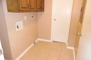 1613 Kenway Pl, Middletown, OH 45044 - Photo 9