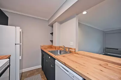 1815 Wm H Taft Road #202, Cincinnati, OH 45206 - Photo 7
