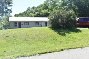142 Fair St, Hillsboro, OH 45133 - Photo 3