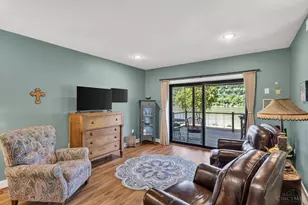 5749 Sanctuary Pl, Cincinnati, OH 45230 - Photo 15
