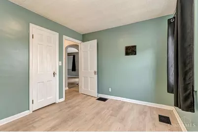 5654 Surrey Avenue, Green Township, OH 45248 - Photo 21