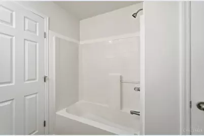 5948 Morning Dew Court, Cincinnati, OH 45237 - Photo 41