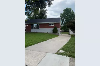 8646 Elmtree Avenue, Springfield Township, OH 45231 - Photo 1