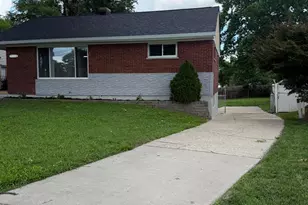 8646 Elmtree Ave, Springfield Township, OH 45231 - Photo 1