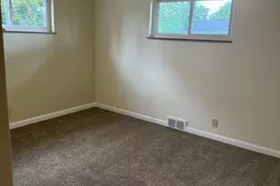 8646 Elmtree Ave, Springfield Township, OH 45231 - Photo 5