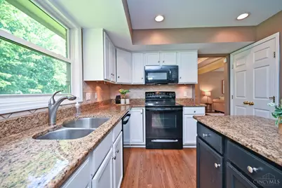 935 Paxton Lake Cove, Miami Township, OH 45140 - Photo 19