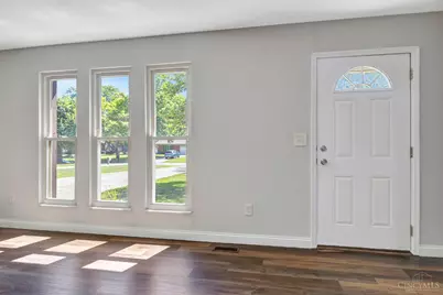 8187 Woodward Drive, West Chester, OH 45069 - Photo 5