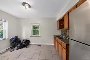 5804 Argus Rd, Cincinnati, OH 45224 - Photo 13
