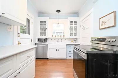 1525 Maple Avenue, Cincinnati, OH 45215 - Photo 17