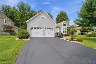 9398 Carriage Run Cir, Deerfield Township, OH 45140 - Photo 5